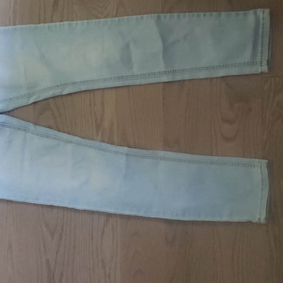 Jeans - Picture 2 of 3